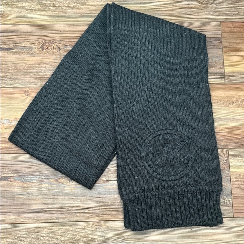 Michael Kors winter scarf